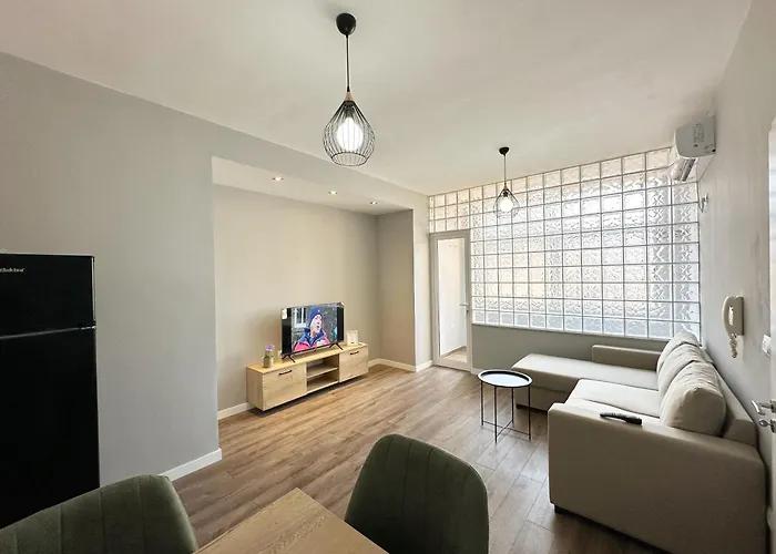 Jo-al, New Bazaar! Apartman *